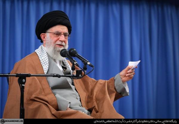 رهبر انقلاب: توطئه بسیار خطرناکی توسط مردم نابود شد/ تعظیم عمیق خودم را تقدیم ملت می‌کنم